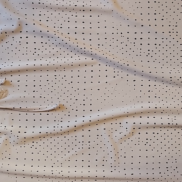 Banana Republic Ruffle tie-neck Spotted Blouse - Picture 3 of 9